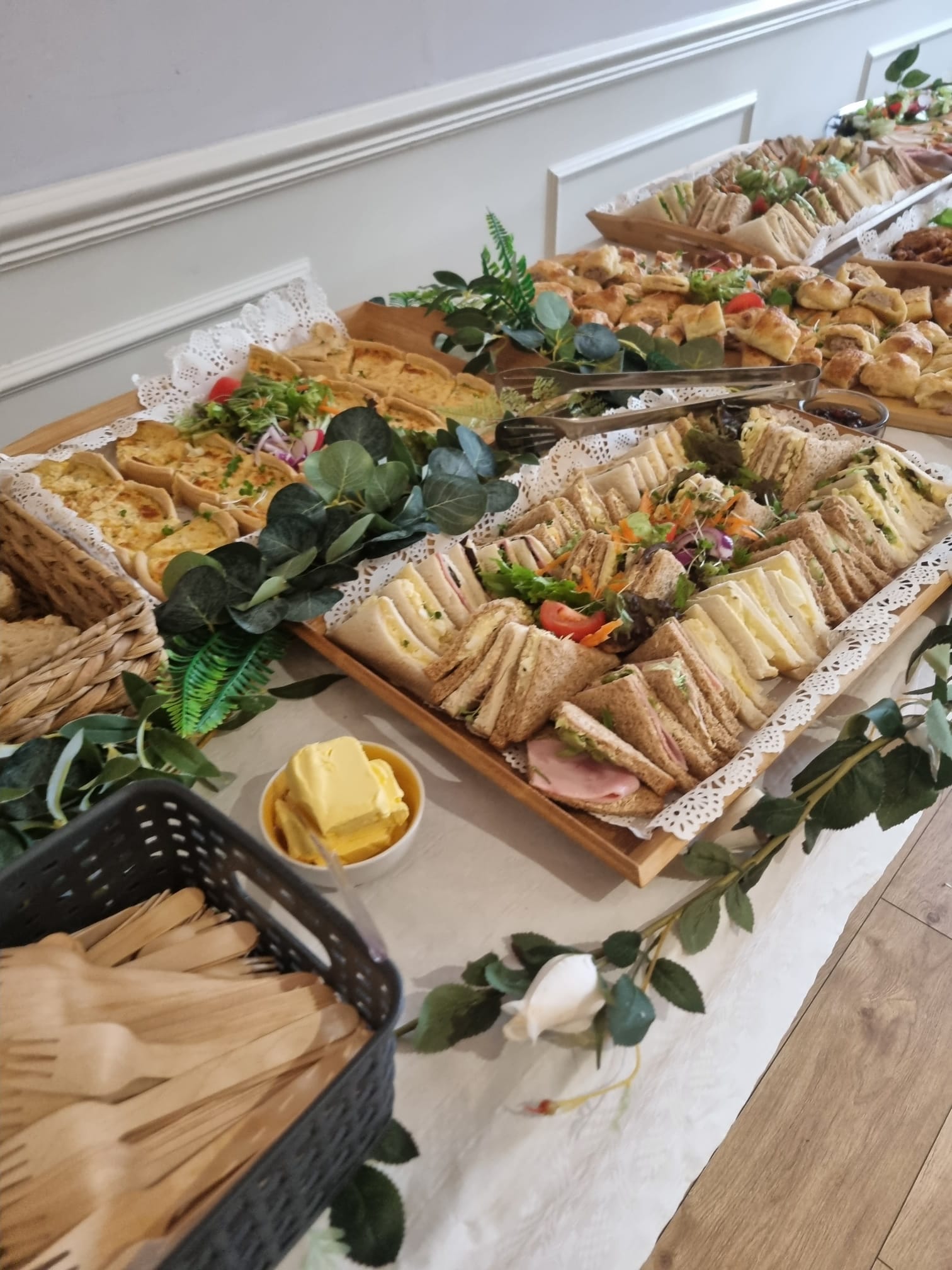indoor_catering_food_display